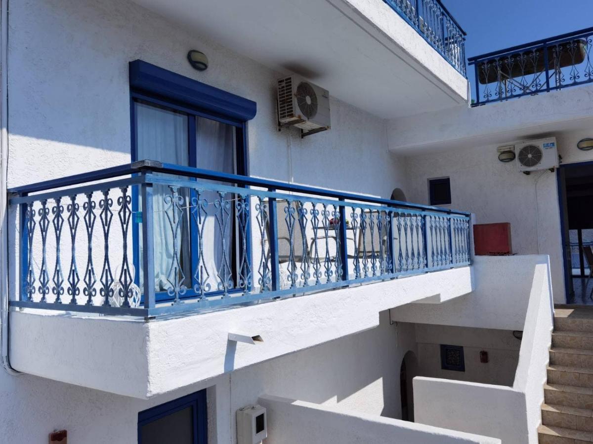 Marina Studios Λιβάδια Εξωτερικό φωτογραφία