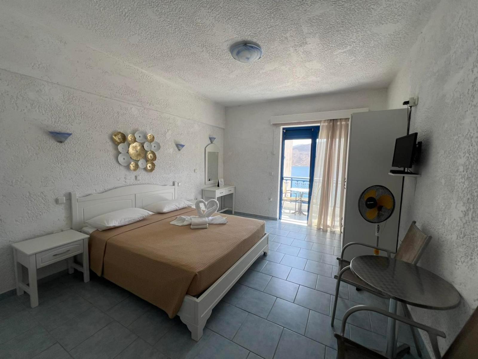 Marina Studios Λιβάδια Εξωτερικό φωτογραφία