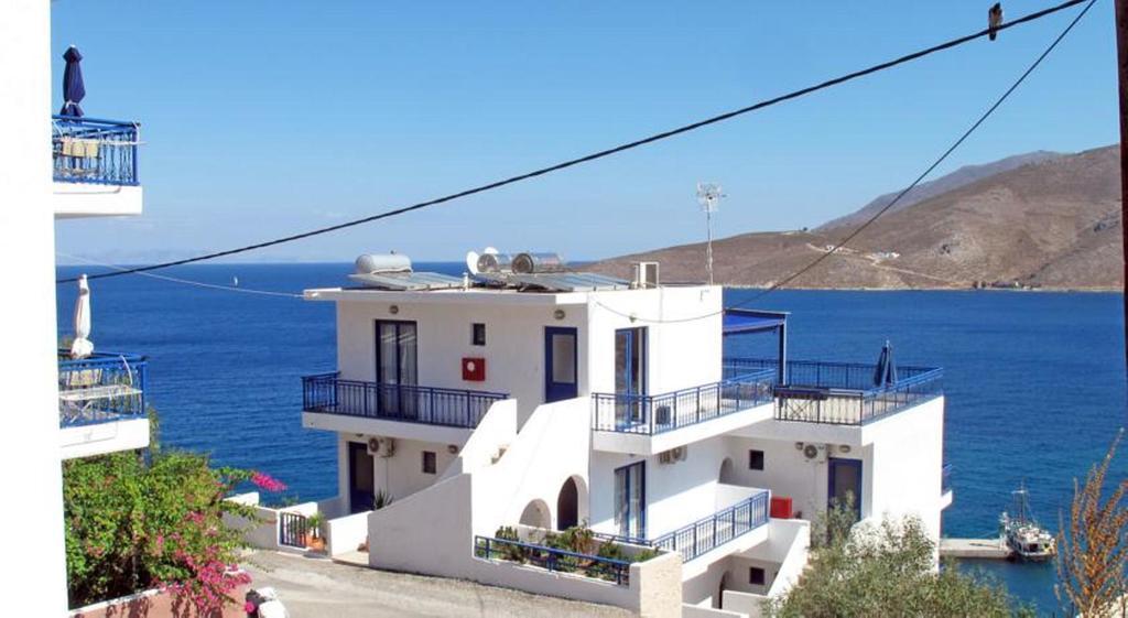 Marina Studios Λιβάδια Εξωτερικό φωτογραφία